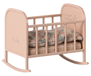 Maileg Wiege My Maus in Light Rose aus Metall mit weicher Matratze