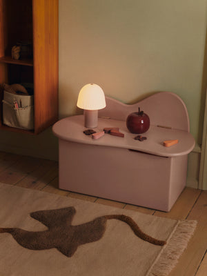 Ferm Living Frill Tragbare Lampe | Rose/Weiss