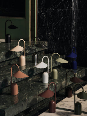 Ferm Living Tragbare Lampe Arum | Cashmere