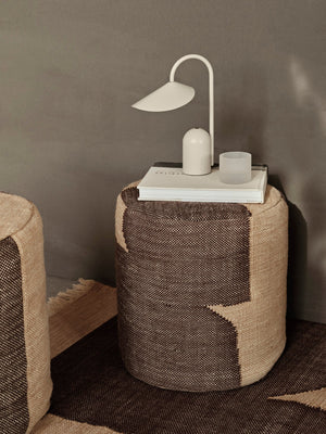 Ferm Living Tragbare Lampe Arum | Cashmere