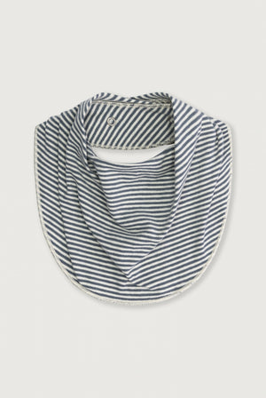 Gray Label Bandana Lätzchen in warmem Creme-Ton aus GOTS-zertifizierter Bio-Baumwolle, doppellagig und saugfähig.