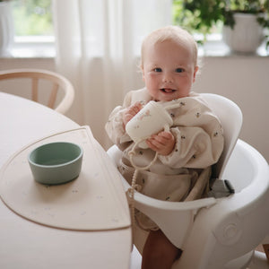 Mushie Ärmel-Lätzchen “Long Sleeve Bib“ | Bees