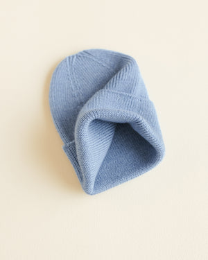 Hvid Newborn Beanie Fonzie Light Blue – Rückansicht