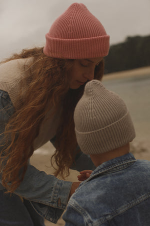 Hvid Kids Beanie Fonzie Pebble – Rückansicht