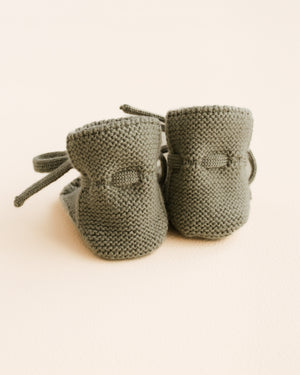 Hvid Babyschuhe Booties Merinowolle Artichoke – Detailansicht