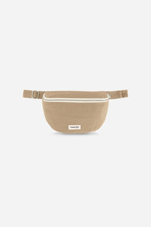 „Rive Droite Custine Gürteltasche ‚Beige Sand‘ – Nachhaltige Waist Bag mit verstellbarem Gurt und rundem Design“