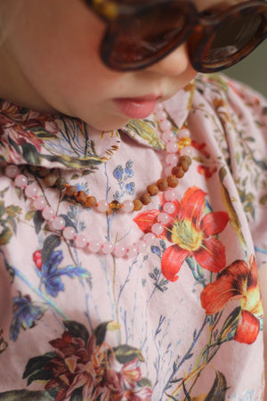 Nirrimis Bernsteinkette "Rose Quarz" Kids