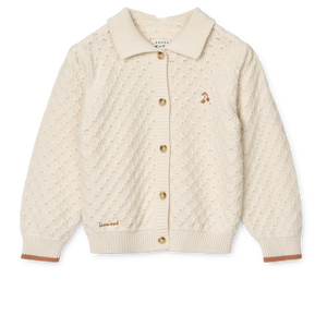 Liewood Strickjacke Jane Sandy – Klassische Strickjacke mit waffelartigem Design, hergestellt aus weicher und strapazierfähiger Bio-Baumwolle.