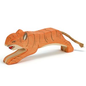 Ostheimer Tiger leaping