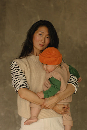 Hvid Strick-Weste Baby Harvey Apricot – Rückansicht