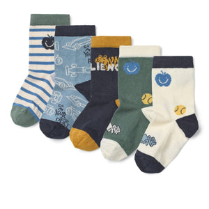 Liewood Silas Socken 5er-Pack Play mix – Dank elastischem Bund sitzen sie besonders gut am Fuss und eignen sich für Kinder jeden Geschlechts.