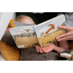 Senger | Book Tells - Reaching High