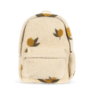 Konges Sløjd Kinder-Rucksack „Jody Teddy“ mit Zitronen-Print in Salbeigrün – aus weichem Teddy-Stoff mit verstellbaren Trägern.