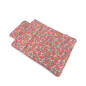 „Konges Sløjd Puppen-Bettwäsche „Rose Anglaise“ – Set bestehend aus Bettdecke, Kissen und Tragetasche